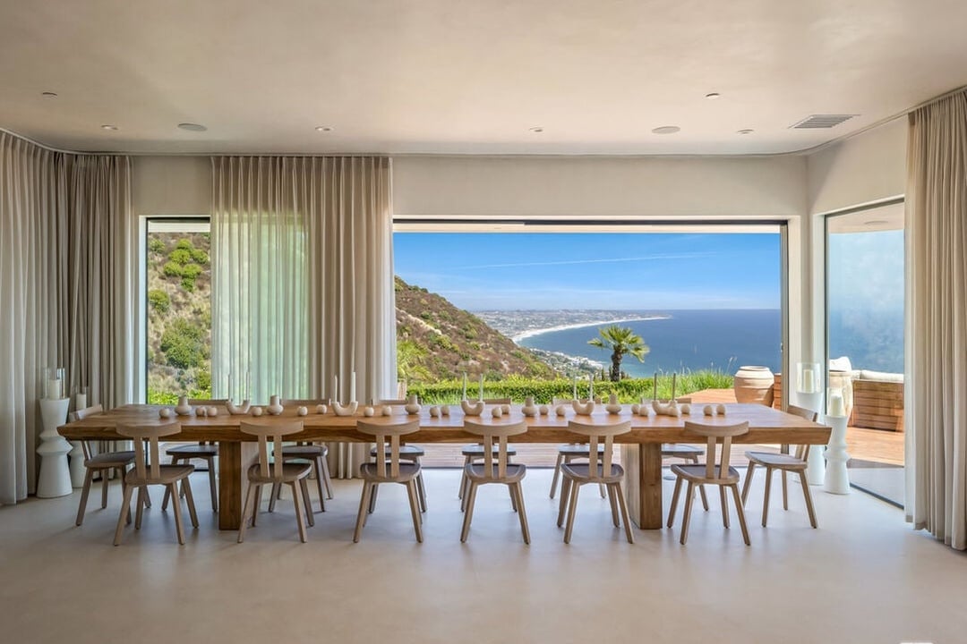 Meridian Manor, Encinal Canyon Rd, 90265