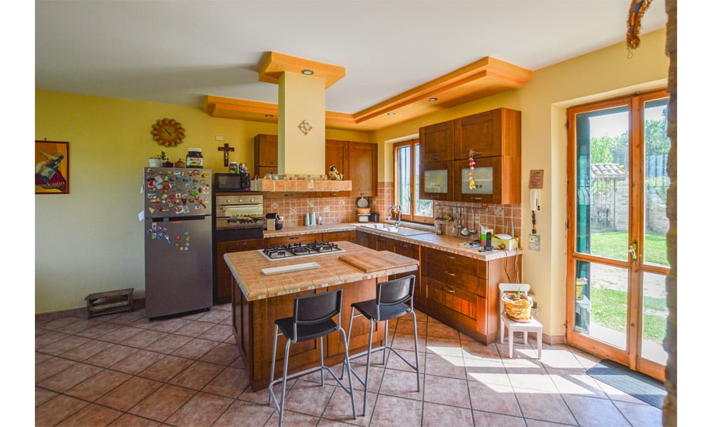 A Timeless Retreat in the Verdant Hills of Montelupone, Le Marche