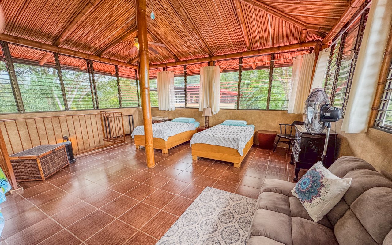 Tropical Getaway with Two Villas and Lush Gardens Near the Heart of Uvita