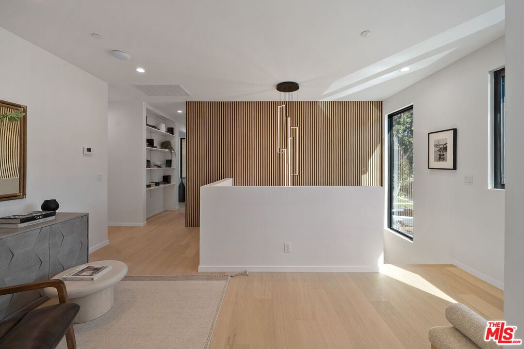 Sanctuary Majestic, Castle Heights Ave, 90034