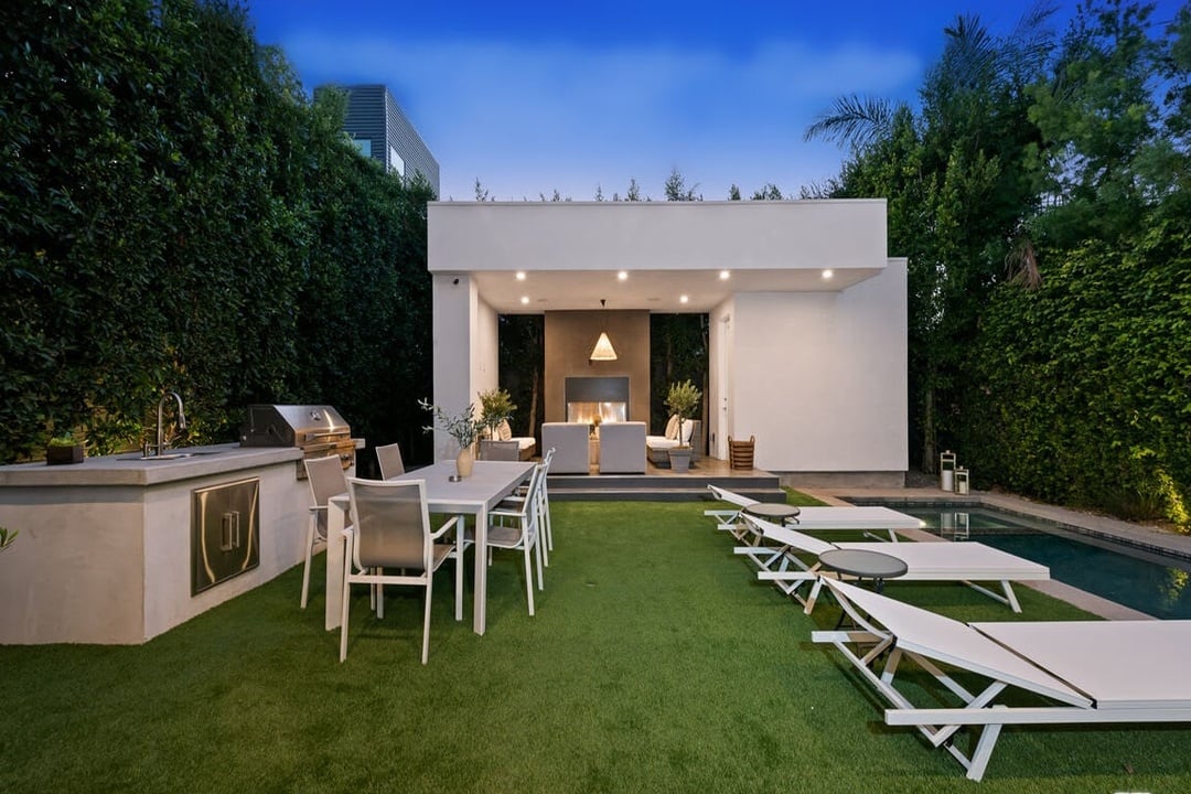 Garden Crescent, North Harper Avenue, 90048