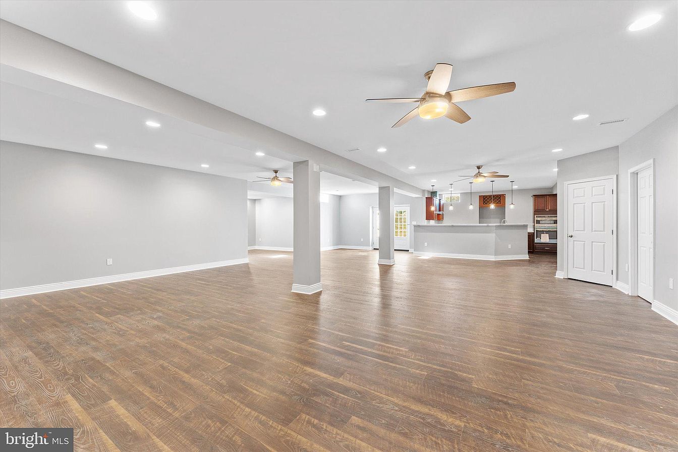 20069 Forest Farm Ln