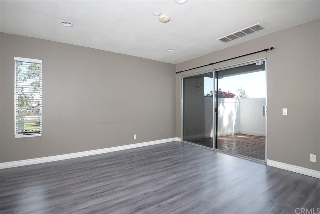 12 Birchwood Ln