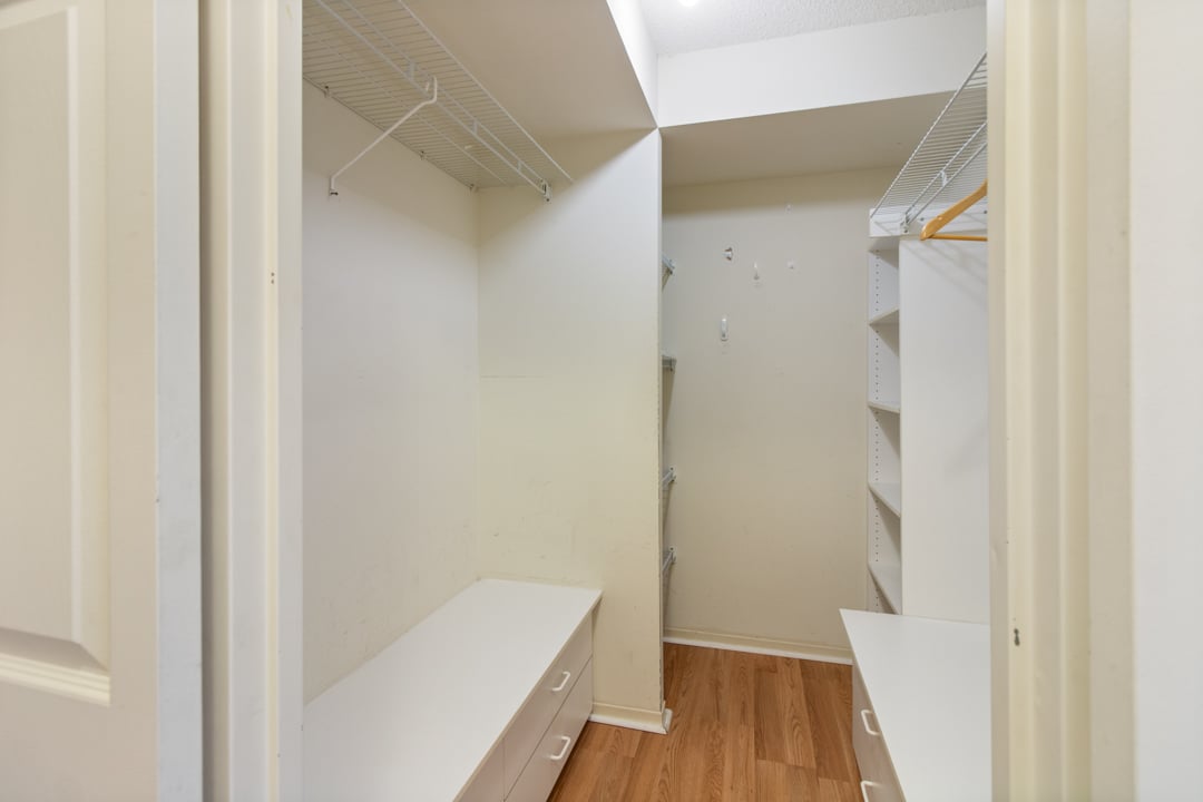 40 Harding Blvd #604