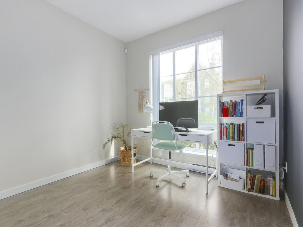 2423 Avon Pl, #5