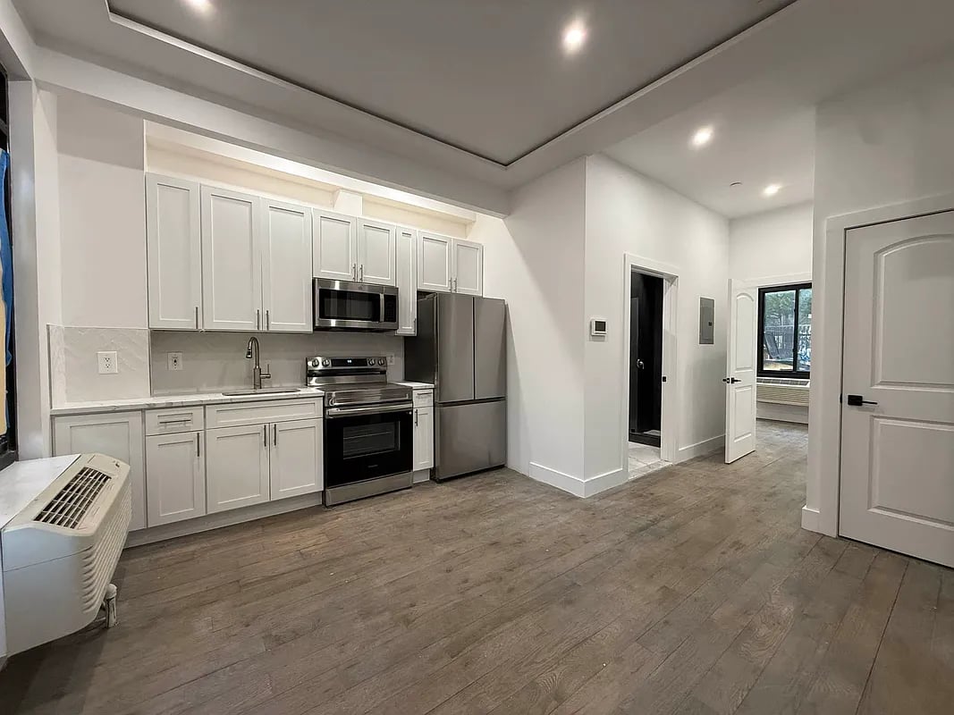 83 Suydam St 1