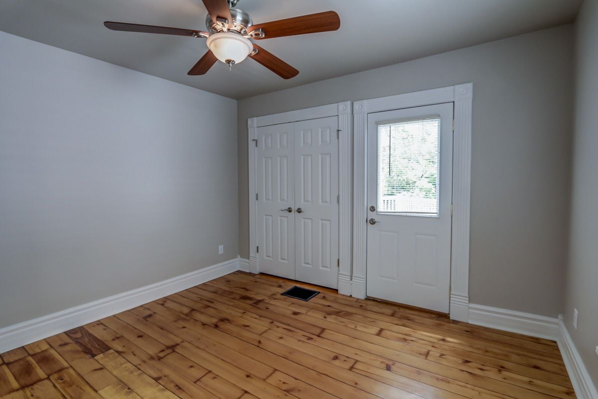 For Rent: 1213-15 Vilas Ave