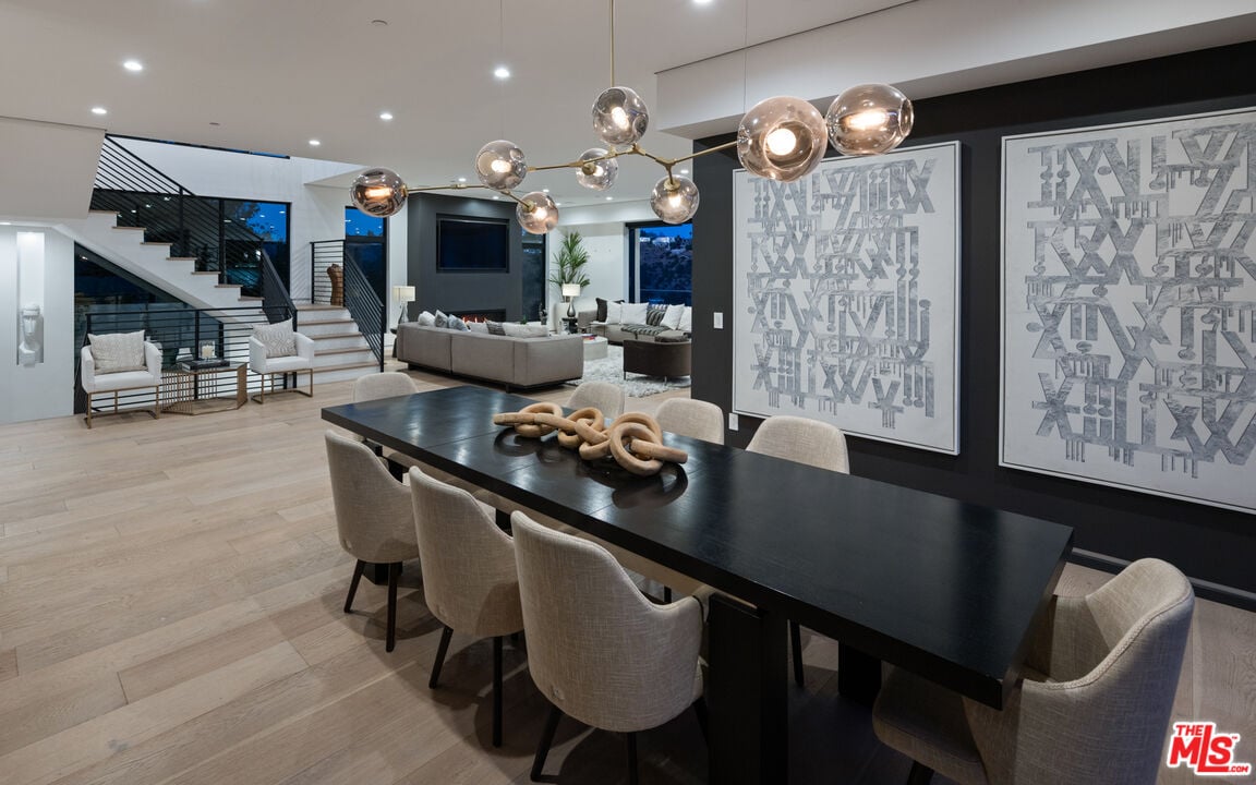 Aurelian Crest, Linda Flora Dr, 90049