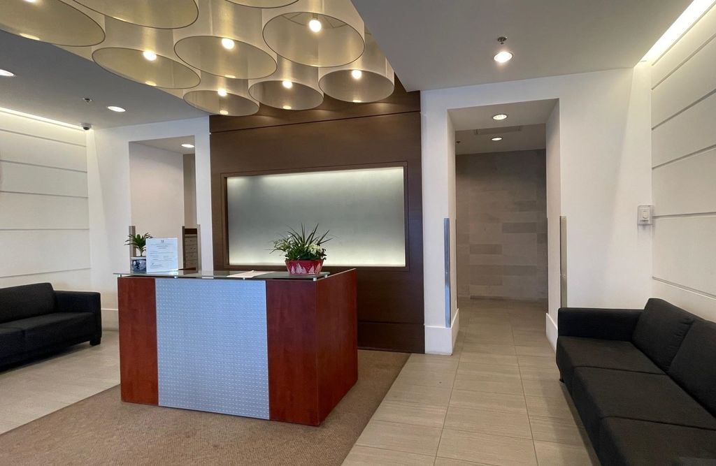 3008 Glen Dr, #1702