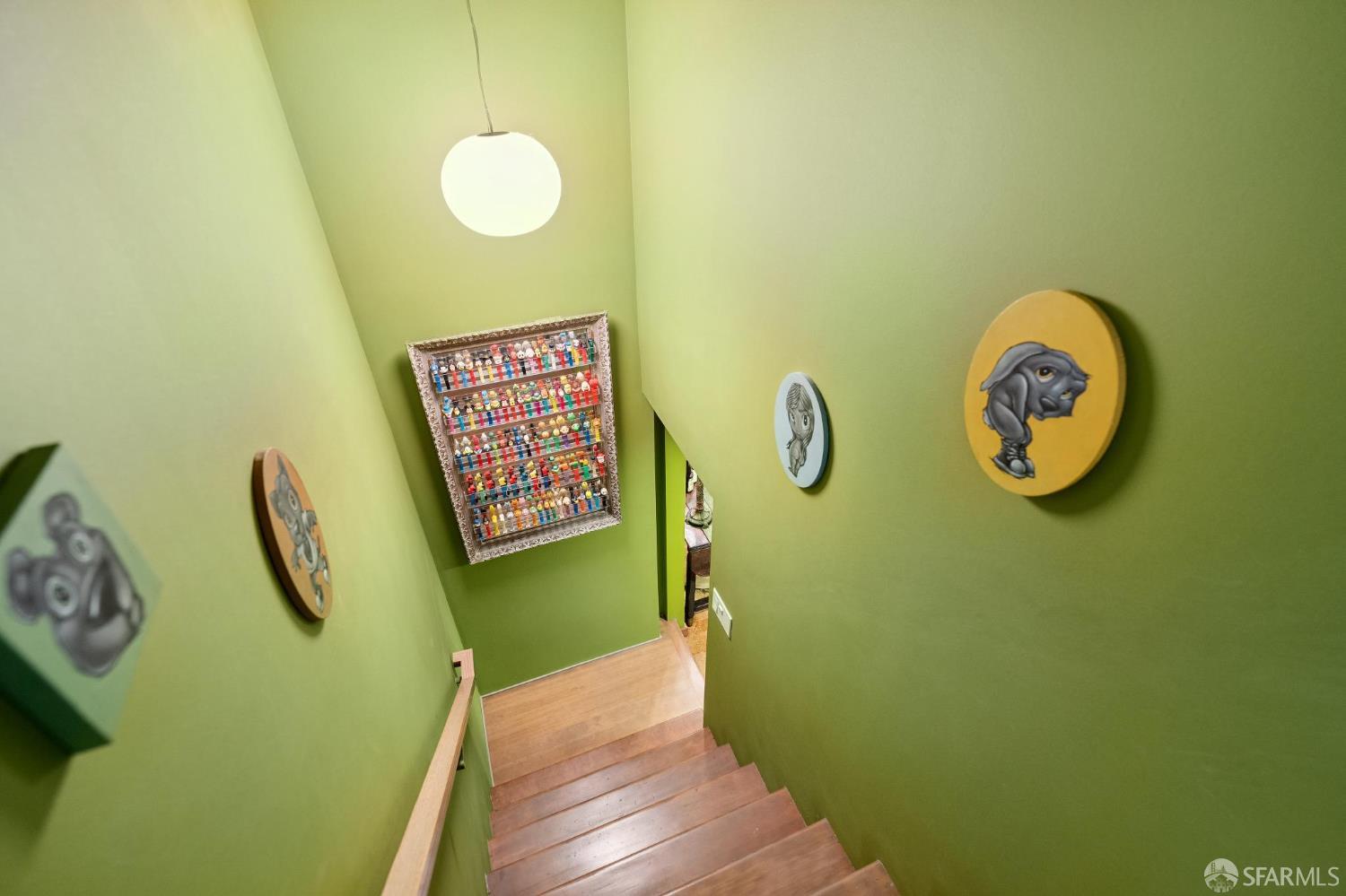 445 Darien Way