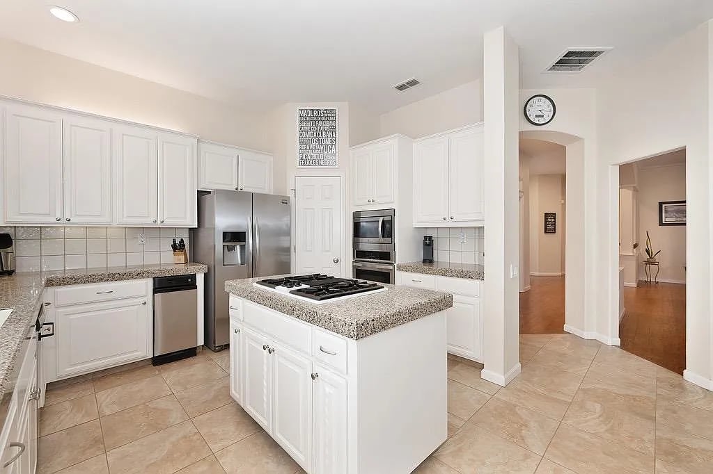 4622 Nassau Ct