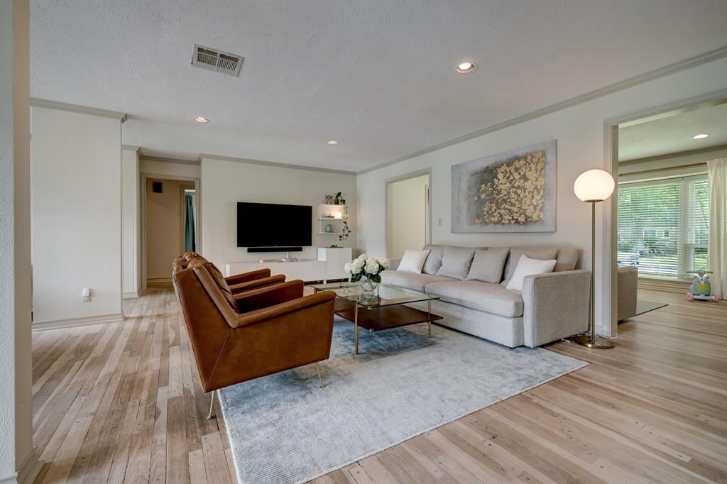 2103 Stoney Brook Dr