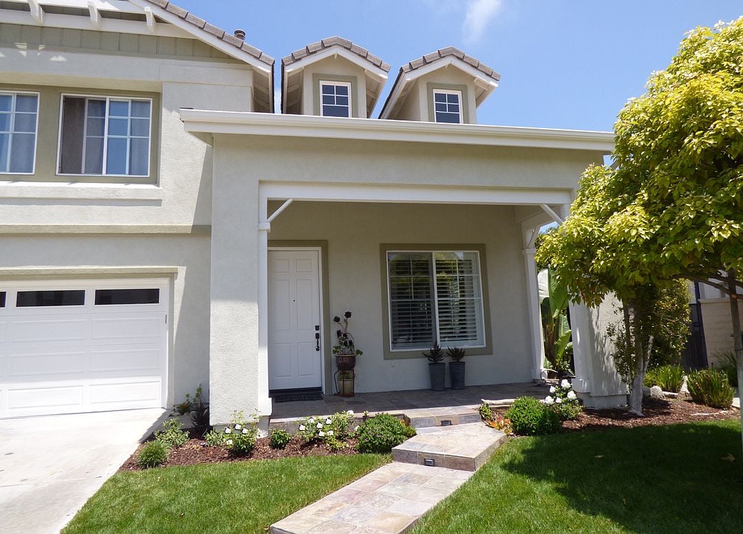 23 Bel Flora Ct