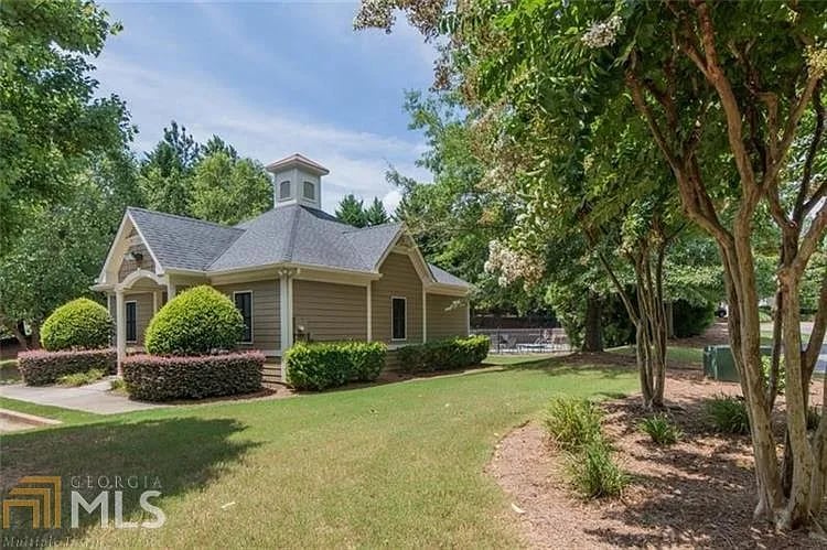 521 Windstone Trl