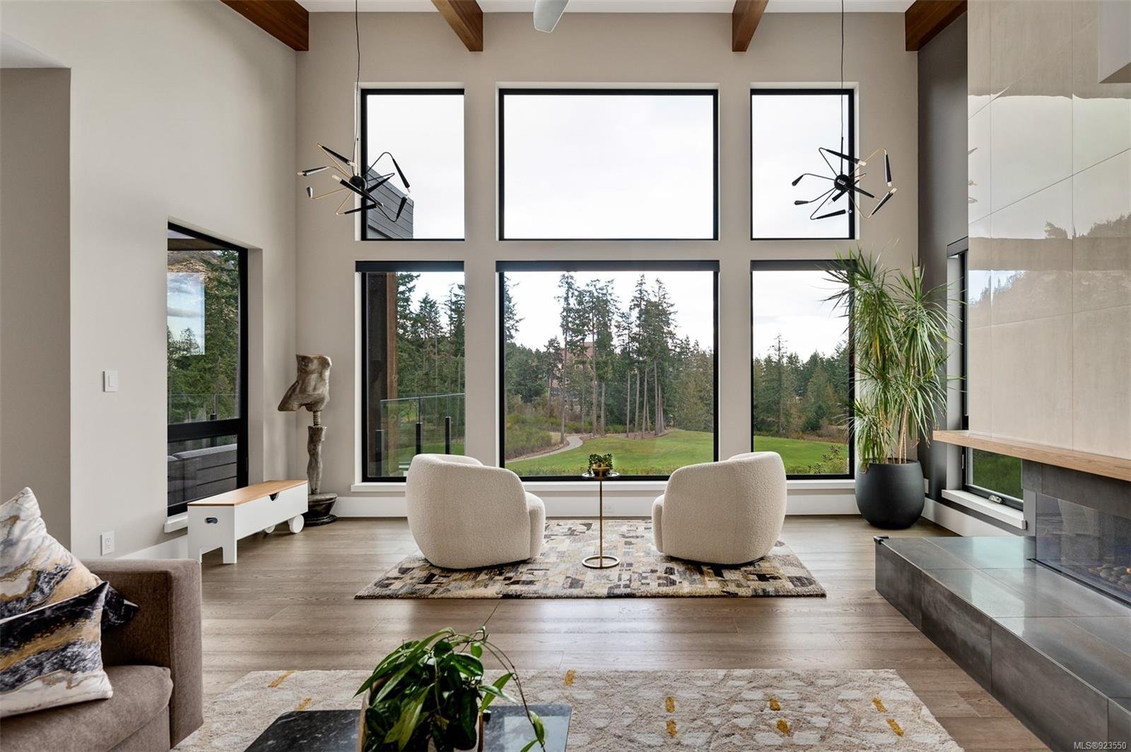 2022 Pebble Dr