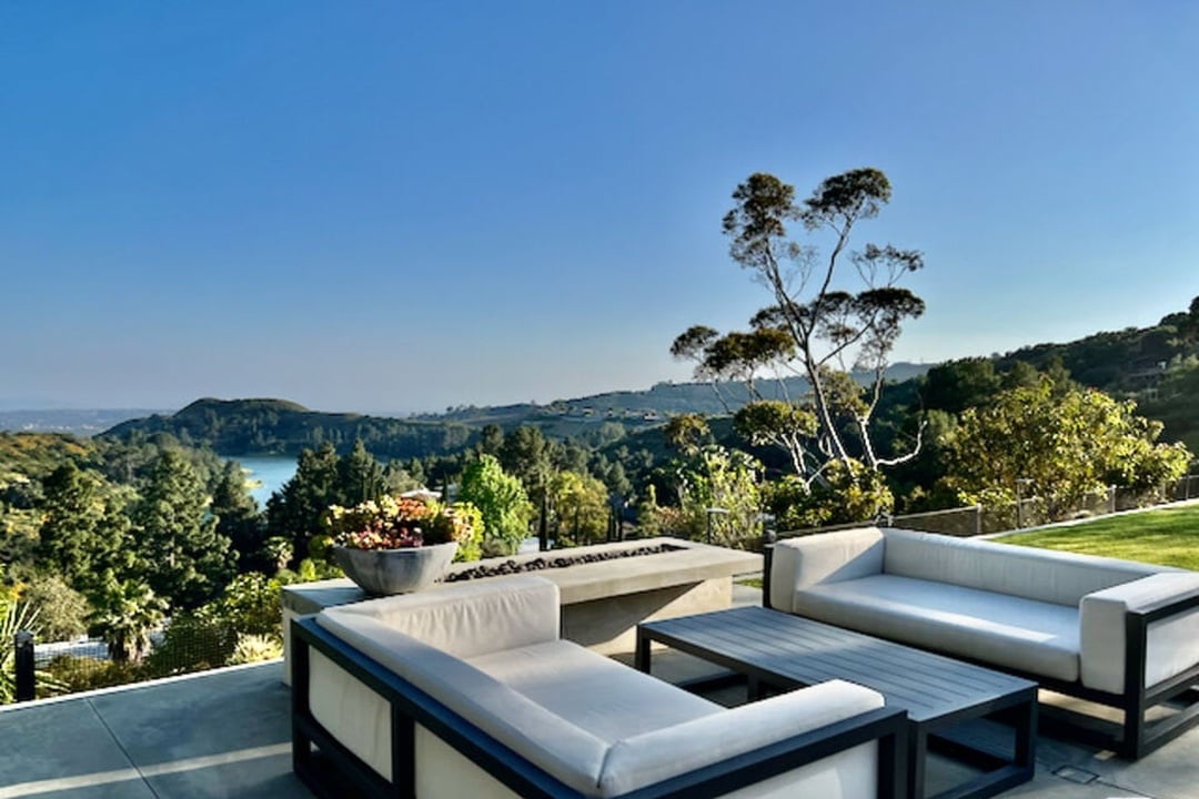 Retreat View