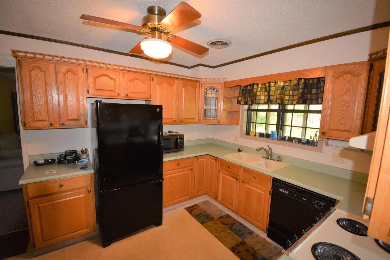 3332 Kimbrough