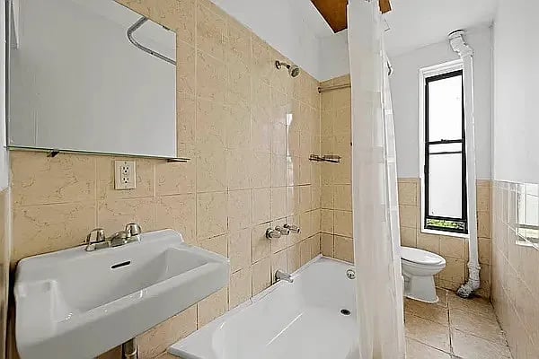 402 East 69th St #24
