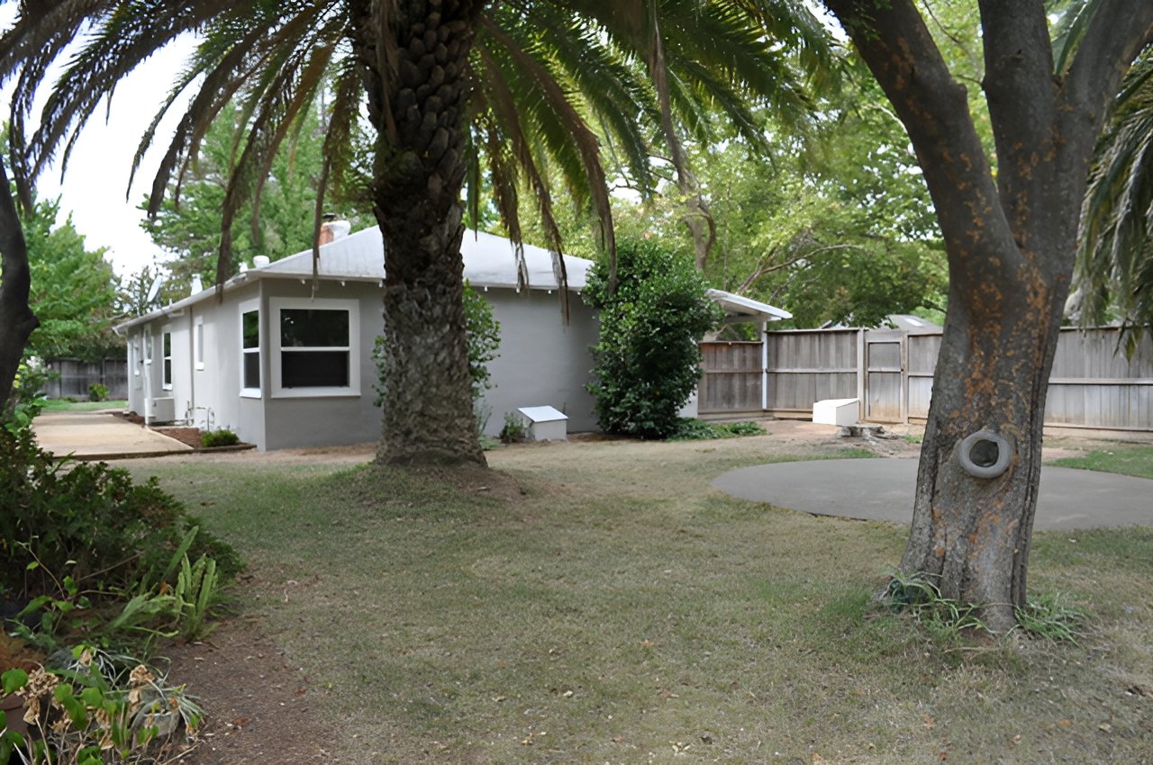 New Listing in the Arden Area of Sacramento! 4424 Ravenwood Way 95821