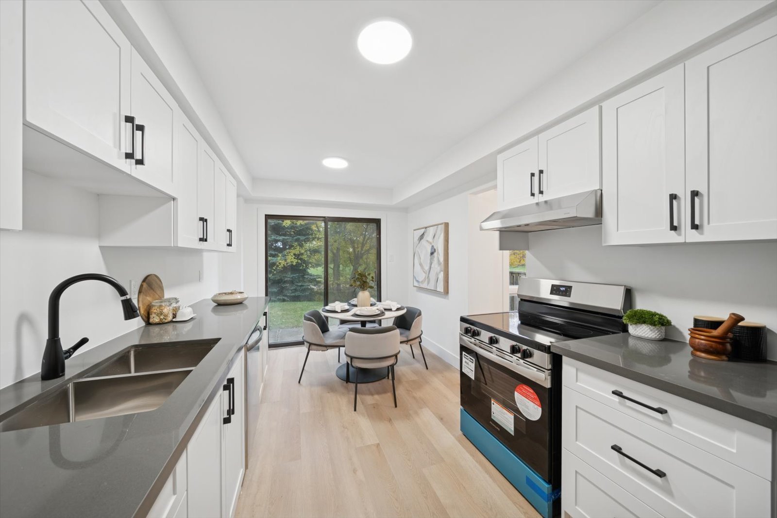 62 Pepperell Cres