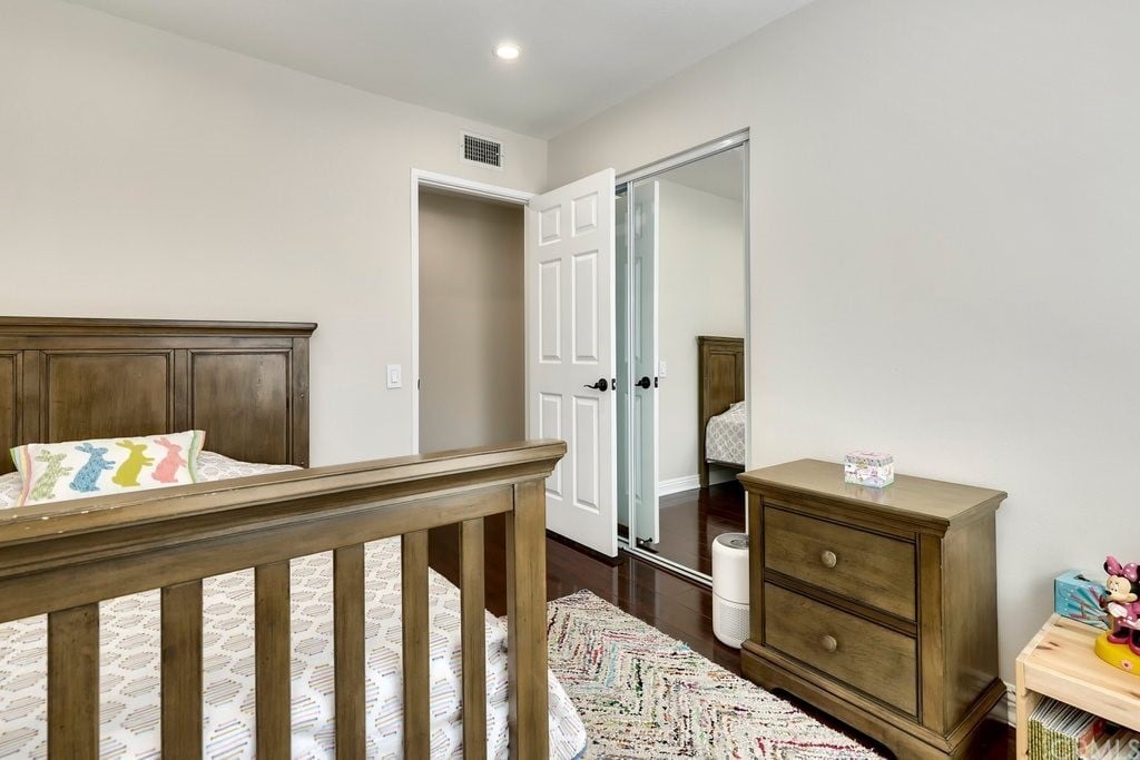 22242 Pewter Ln