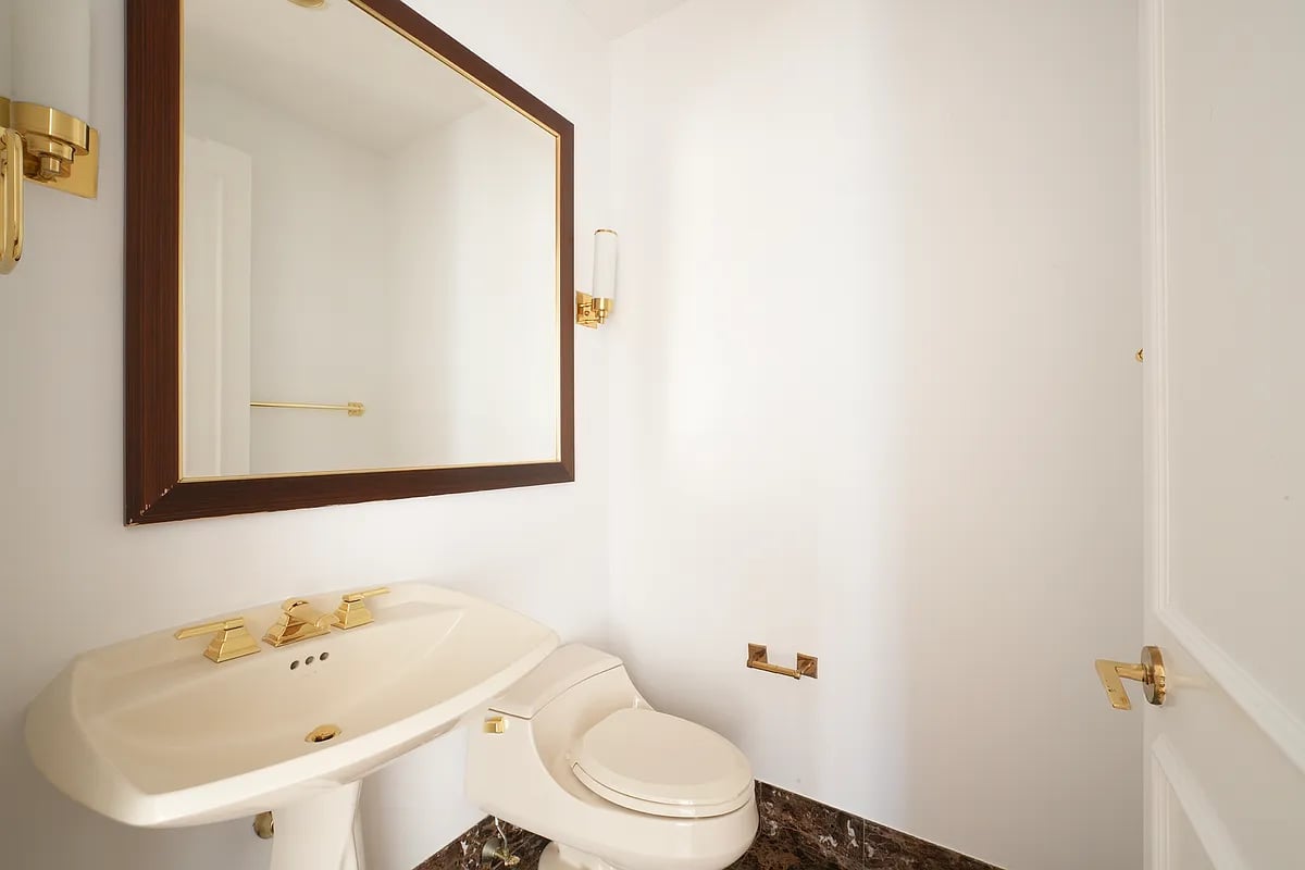 845 UNITED NATIONS Plaza 33D