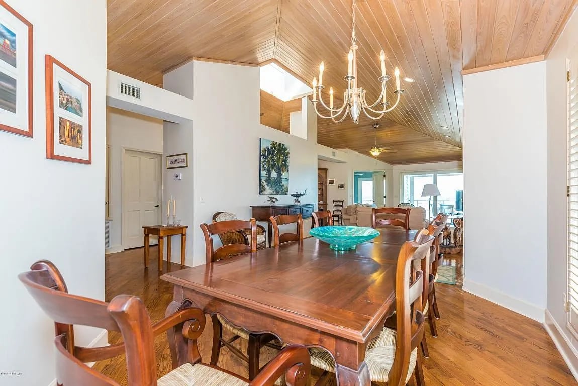 186 Sea Hammock Way