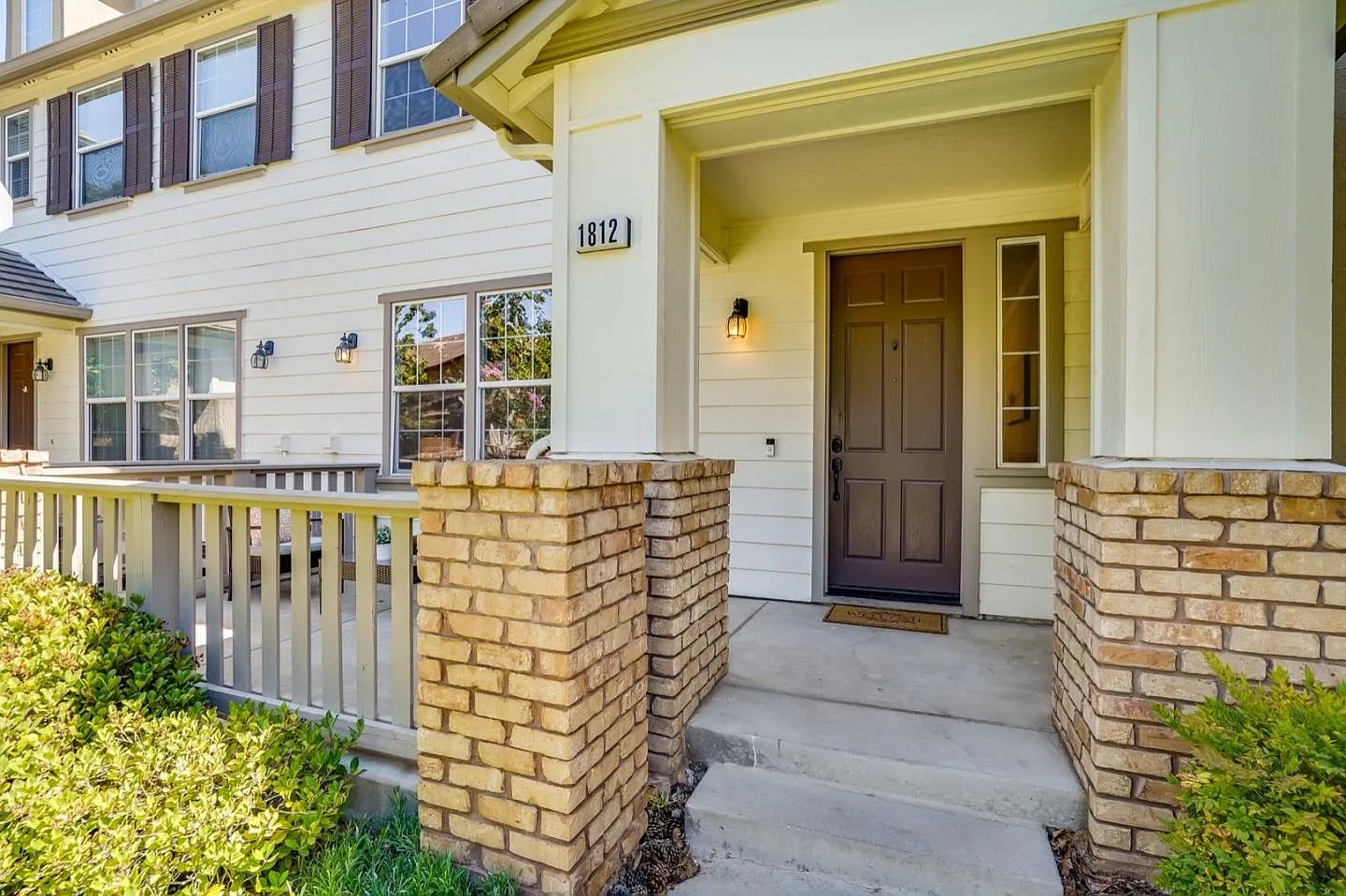 1812 Nancy Ln