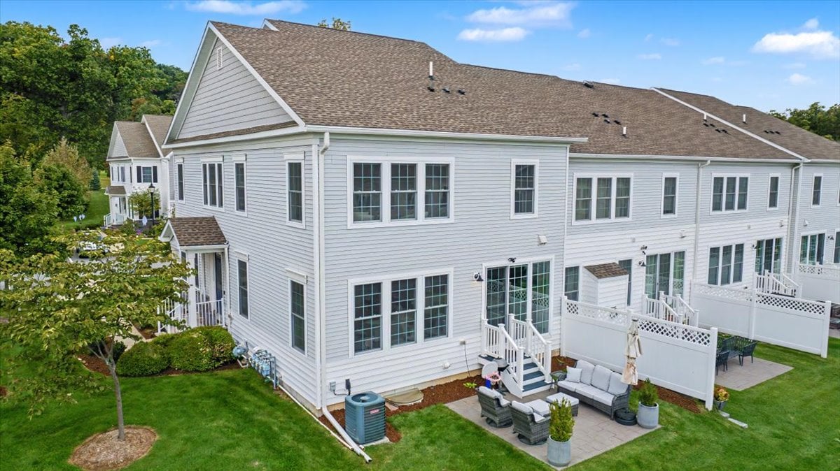 17 Aspen Dr