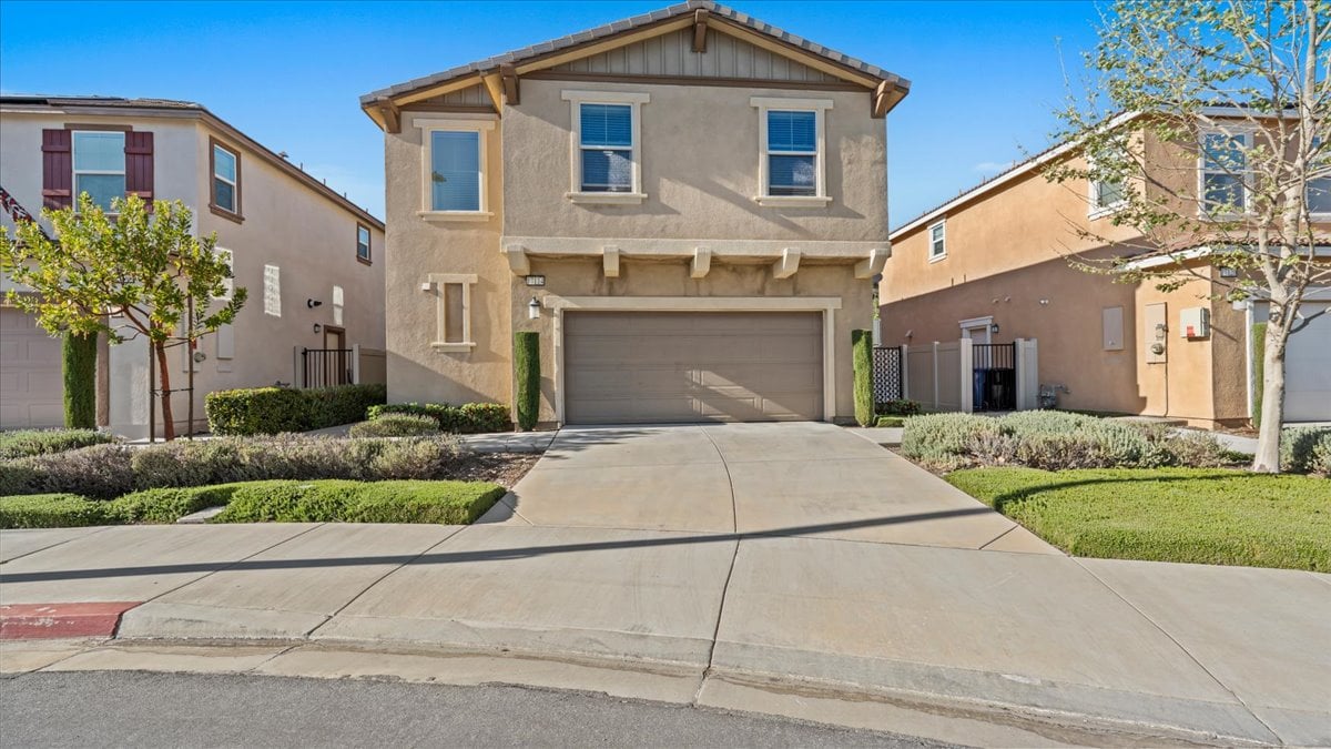 17114 Gray Pine Pl, San Bernardino, CA 92407
