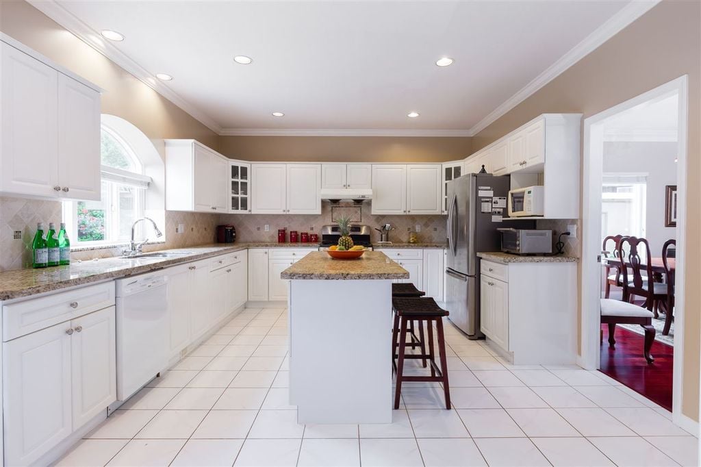 15255 83 Ave