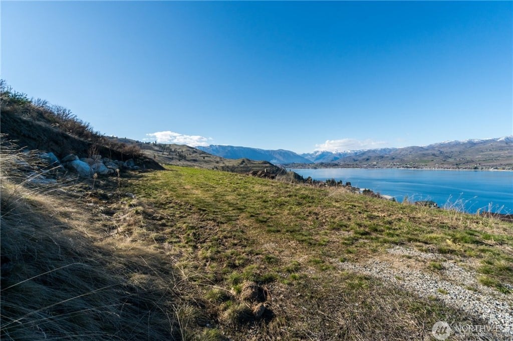 302 Clos CheValle Rd