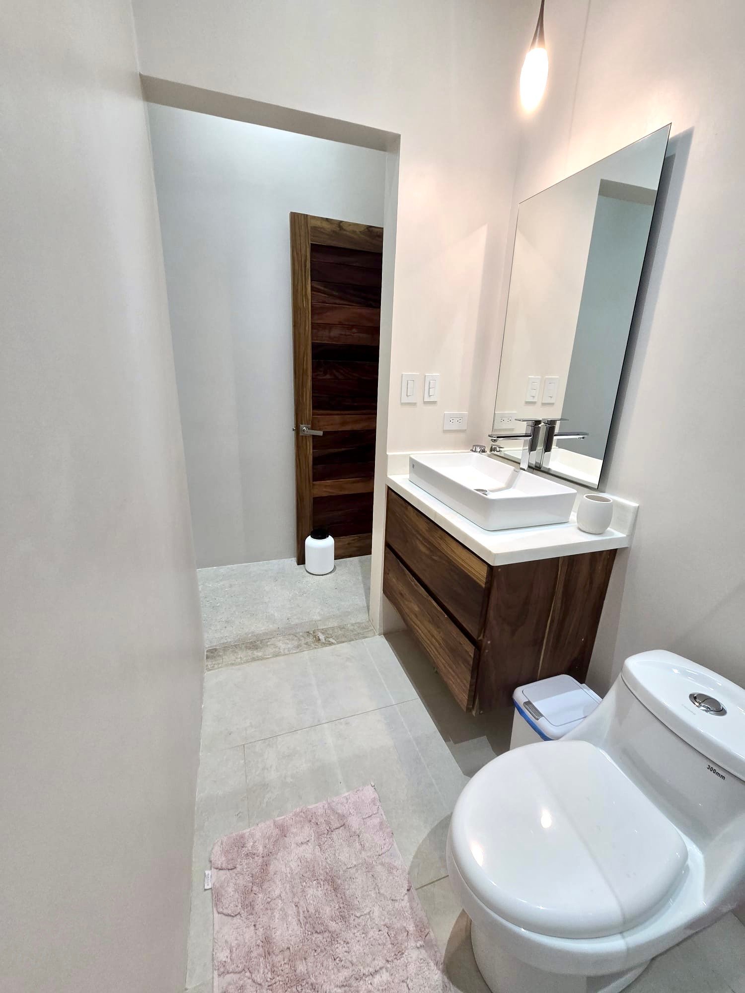 Tropical Modern Villa in Uvita – 3BR Retreat with Large Pool Near the Beach