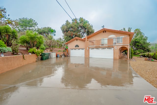 1042 Rice Canyon Rd