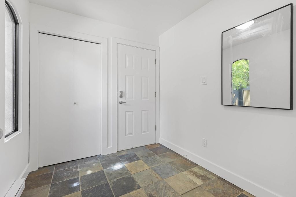 4725 Spearhead Dr, #26