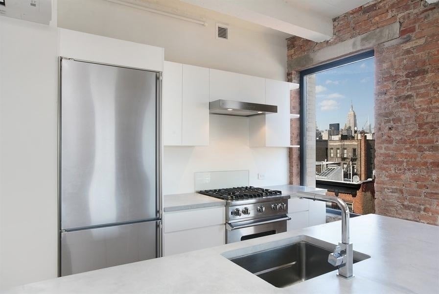 130 East 7th St, #6