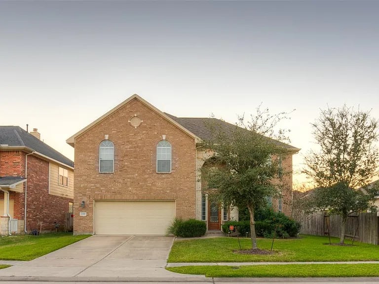 2302 Canyon Springs Dr