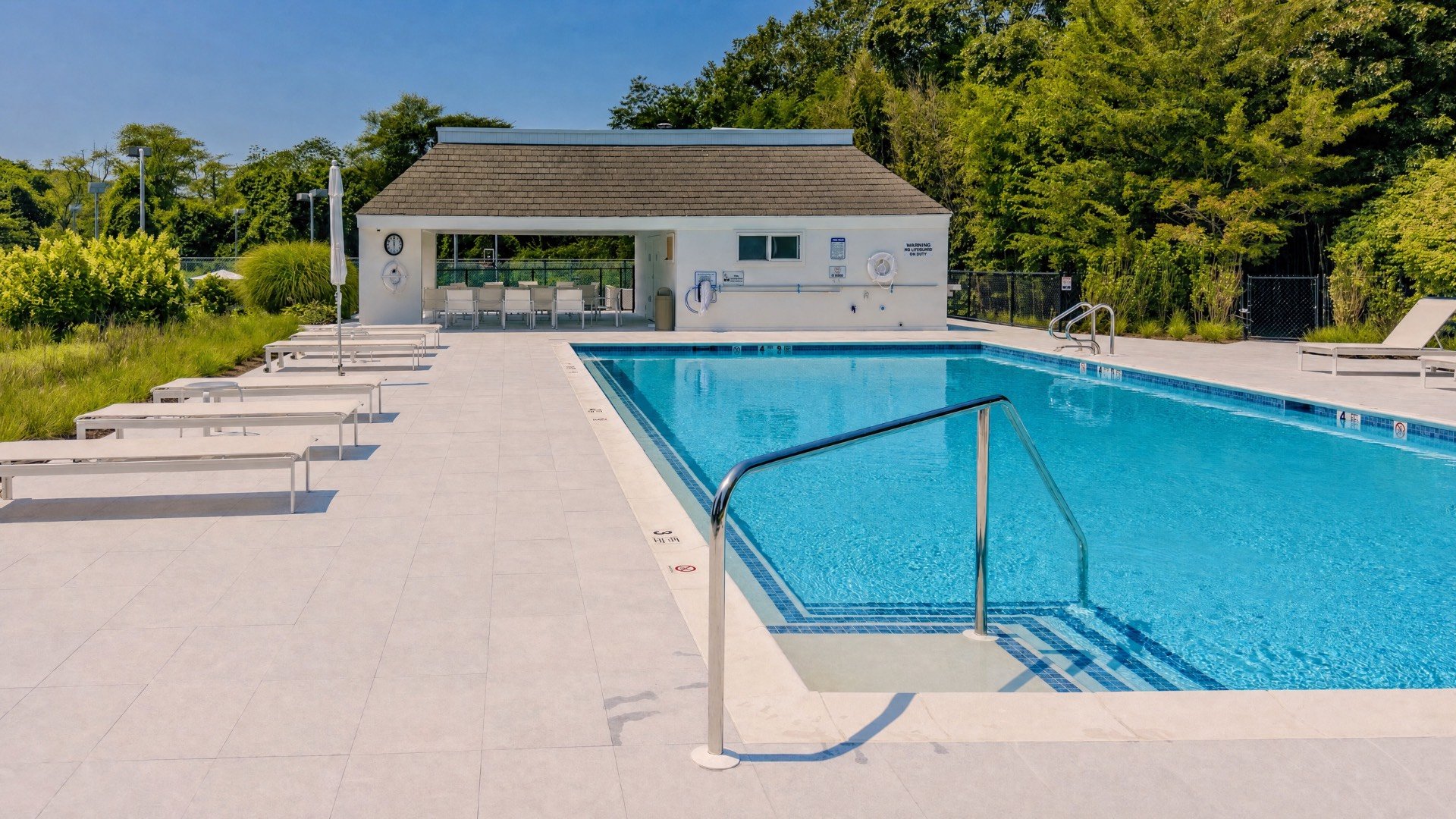 WATERFRONT LIVING AT MECOX LANDING