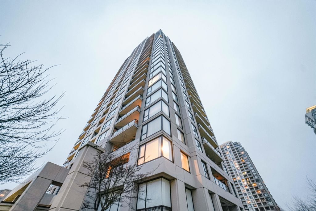 7063 Hall Ave, #203