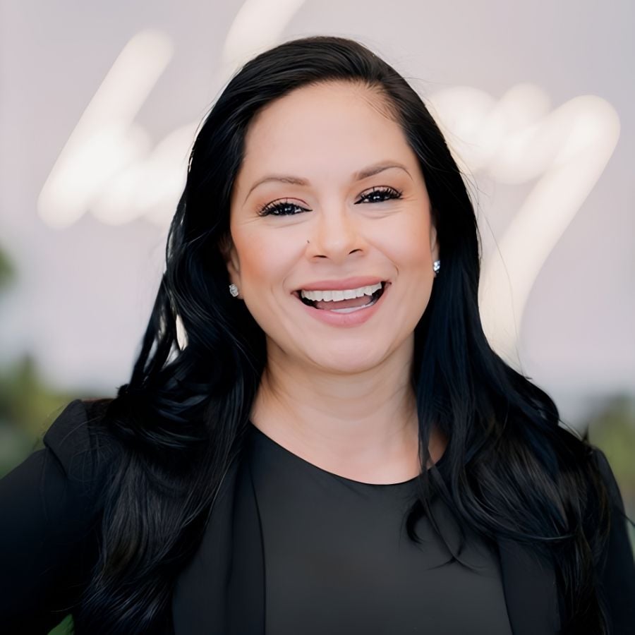 Denise Fierros photo
