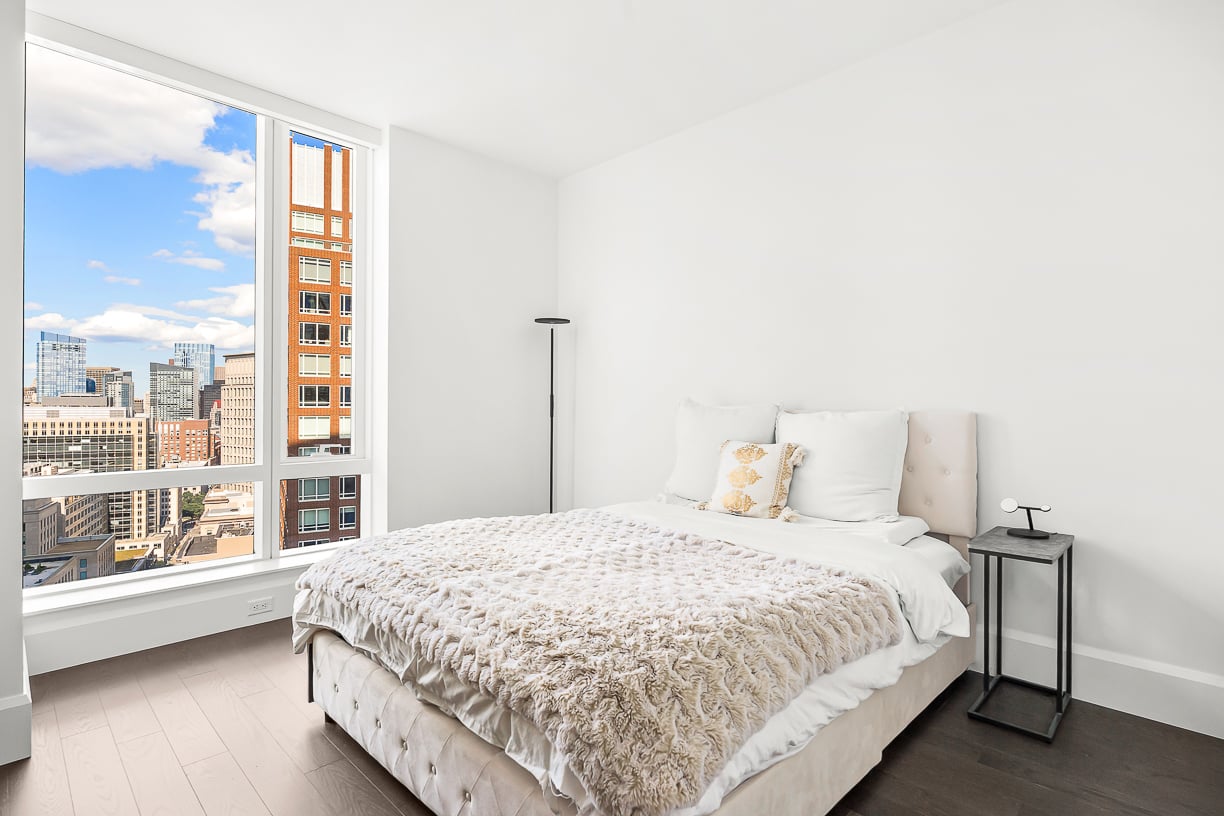 430 Stuart Street Unit 23E