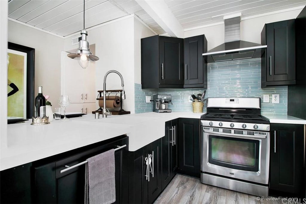 34022 Crystal Lantern St