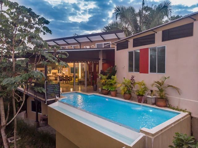 Industrial Design Home Workshop, Manuel Antonio, Puntarenas