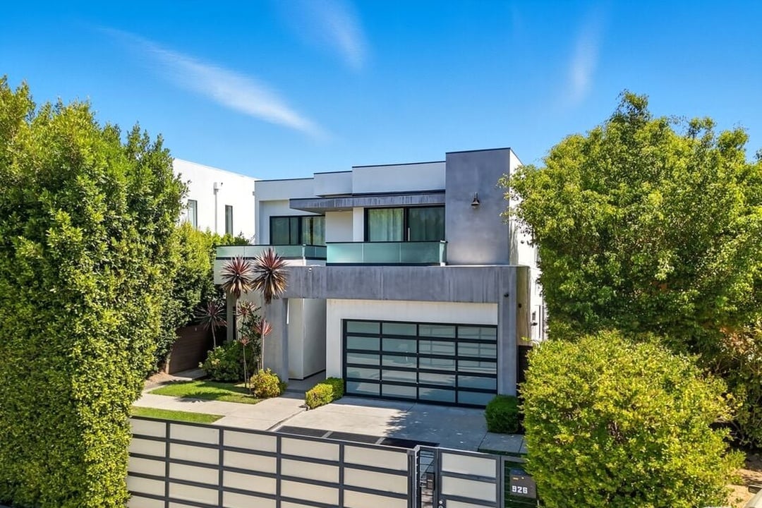 N Crescent Heights Blvd, 90046