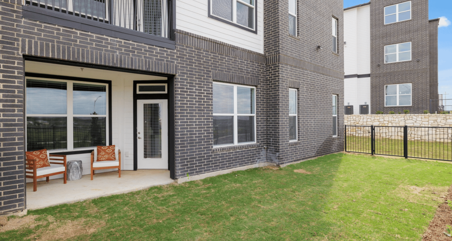 Enjoy up to 10 Weeks base rent FREE!