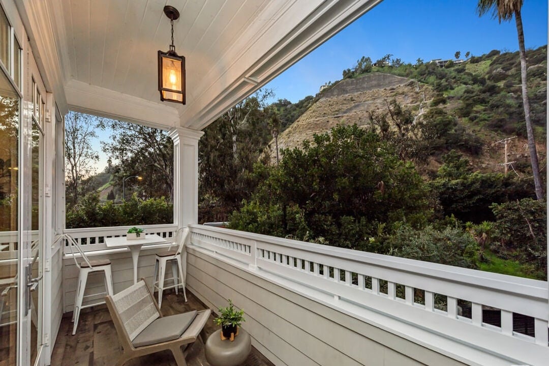 Luminor Heights, Laurel Canyon Blvd, 90046