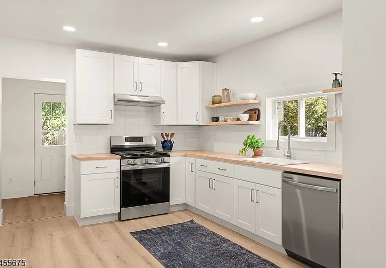 73 Colby Pl
