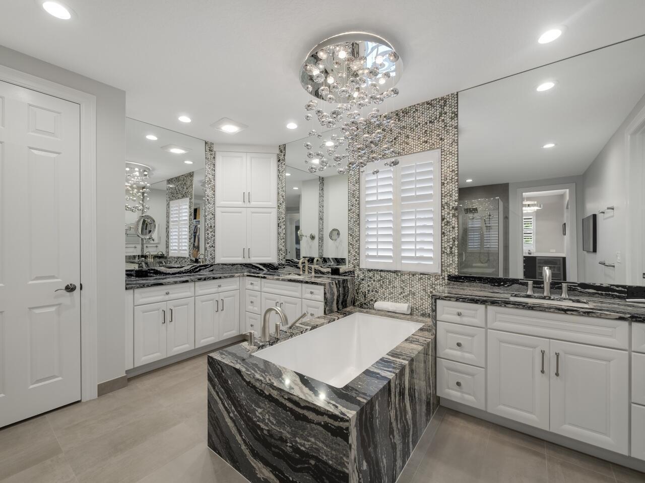 1305 Sonoma Ct