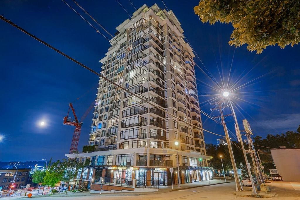 610 Victoria St, #2102
