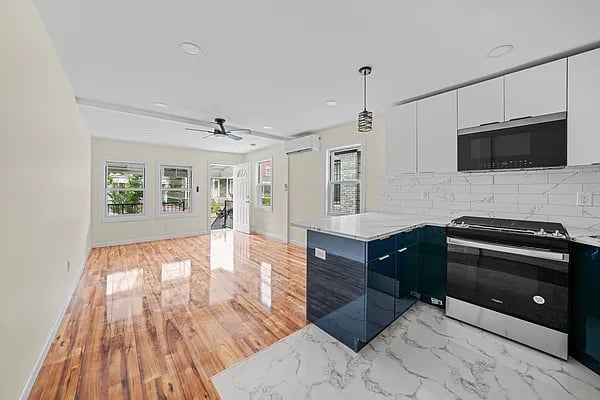 627 East 42nd Street